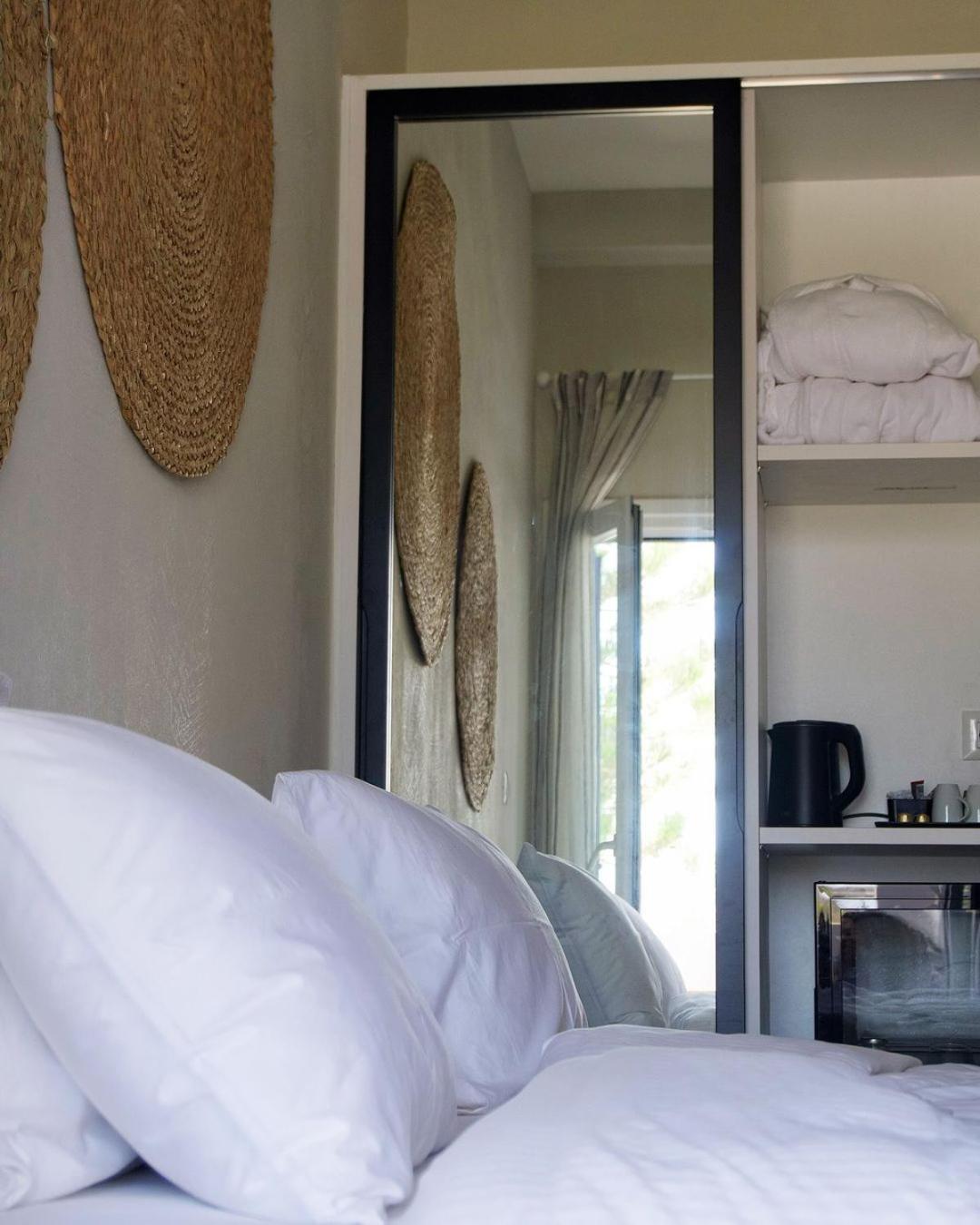The Noverian Bios Santorini Boutique Hotel 산토리니 객실 사진