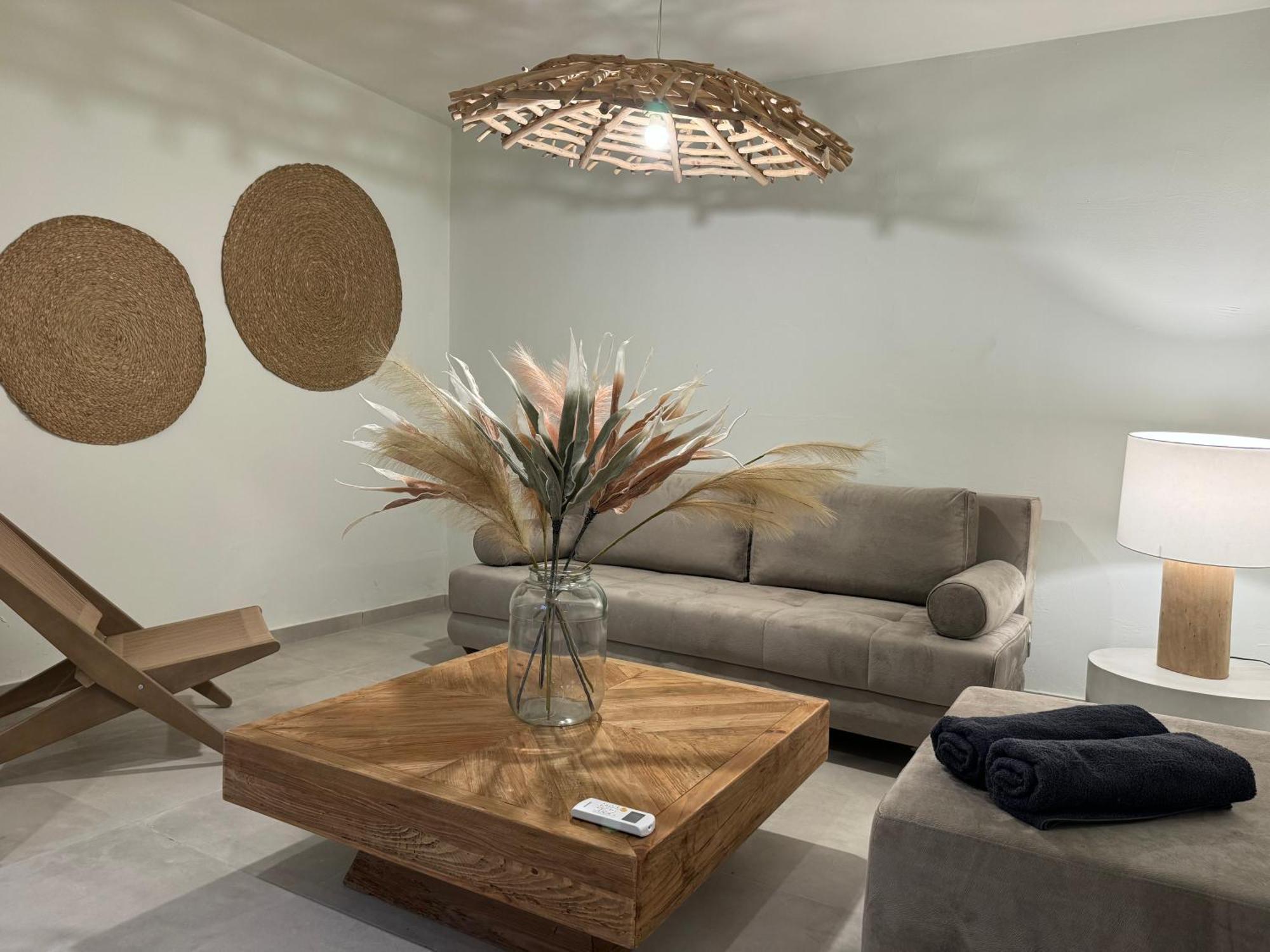 The Noverian Bios Santorini Boutique Hotel 산토리니 객실 사진