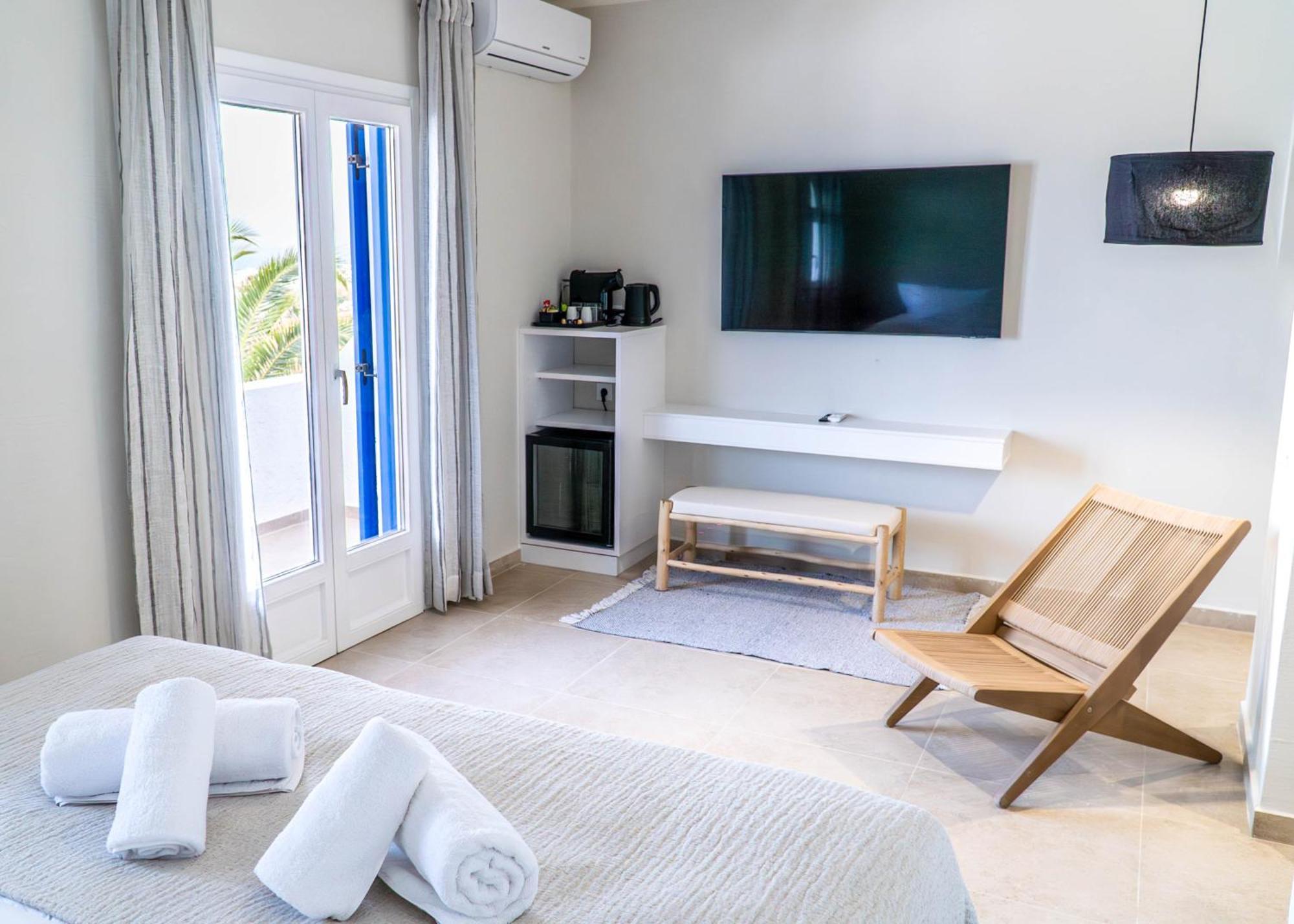 The Noverian Bios Santorini Boutique Hotel 산토리니 객실 사진